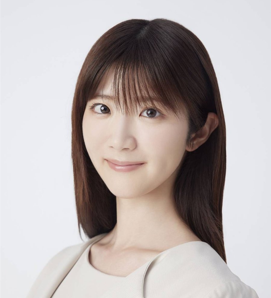 越水遥のポートレート